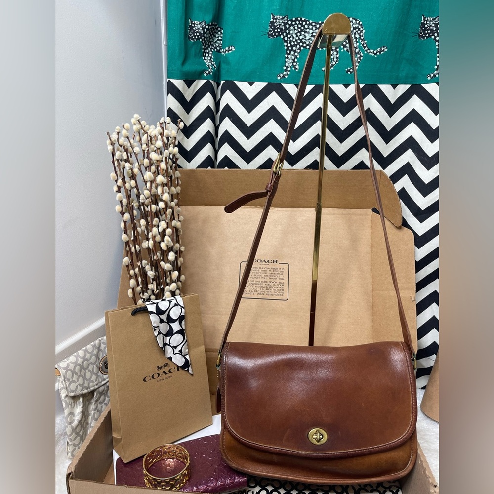 Vintage Coach Brown Glove Tanned Cowhide Shoulder/ Crossbody City Bag- Good/Fair